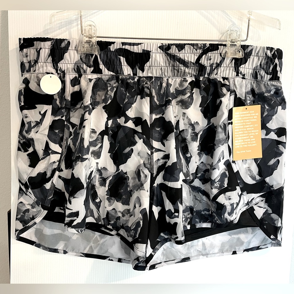 AVIA black and white shorts